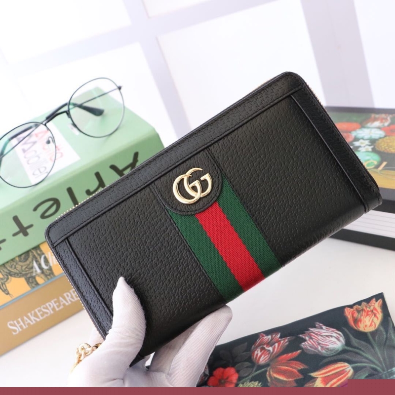 G*u*i wallets & purse